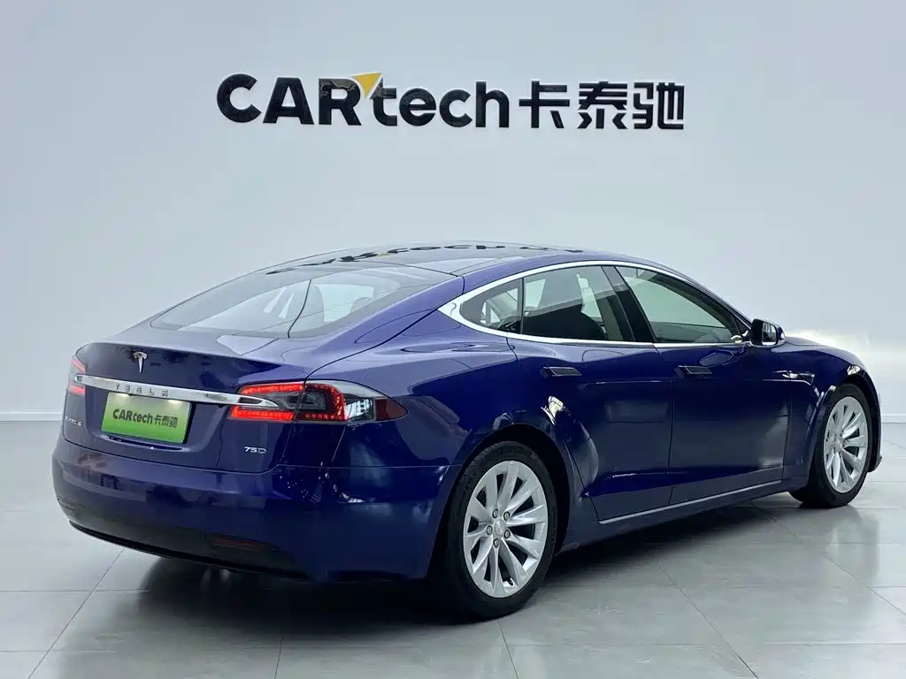 Tesla Model S — миниатюра 12