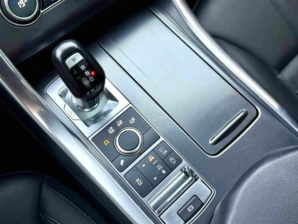 Land Rover Sport — миниатюра 12