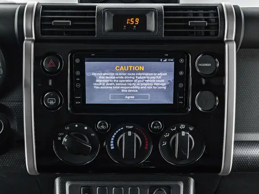 Toyota FJ Cruiser — миниатюра 32