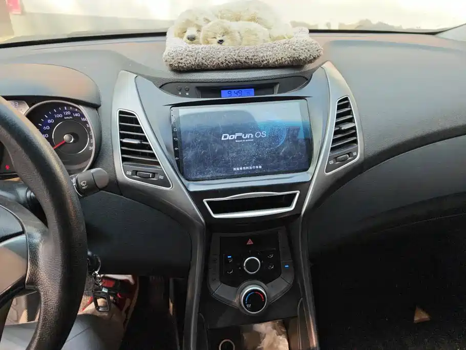 Hyundai Elantra Langdong — миниатюра 13