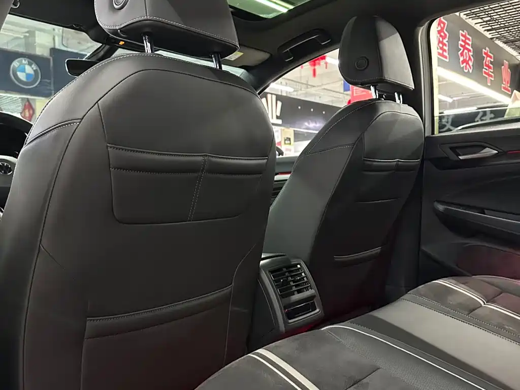 Volkswagen Golf — миниатюра 13