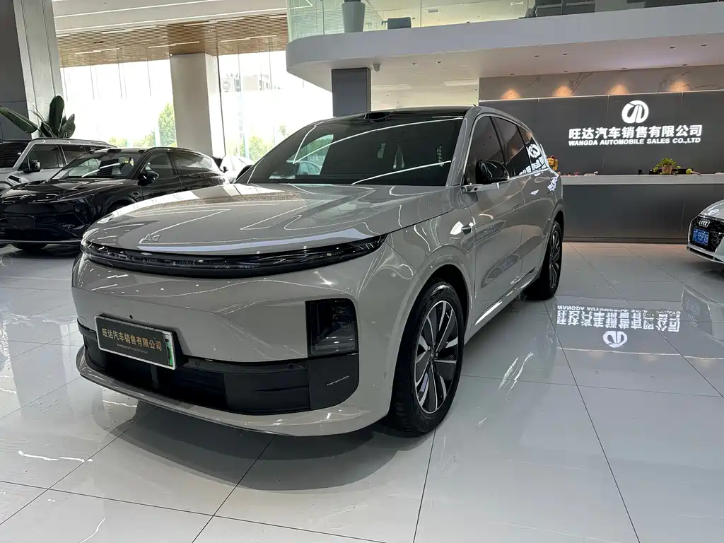 Li Auto Li L6 2025