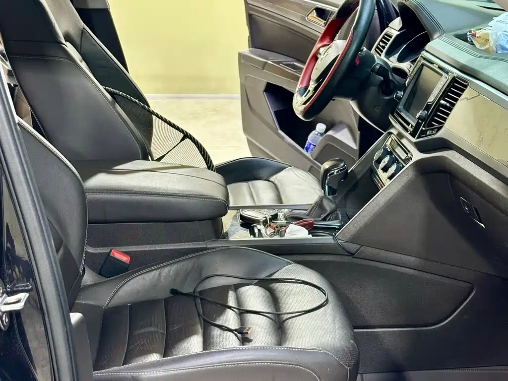 Volkswagen Teramont — миниатюра 7