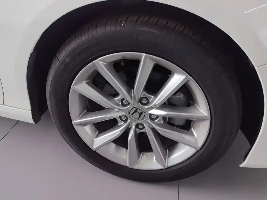 Honda Accord — миниатюра 6