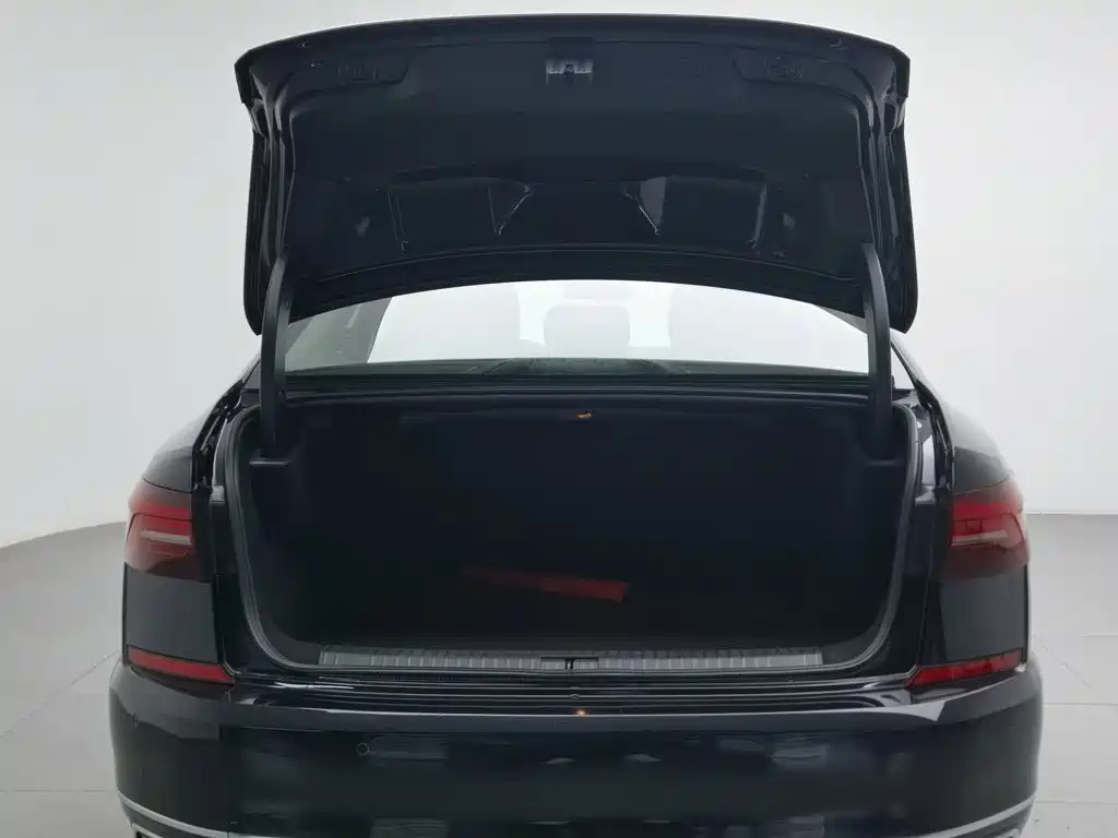 Volkswagen Passat PHEV — миниатюра 16