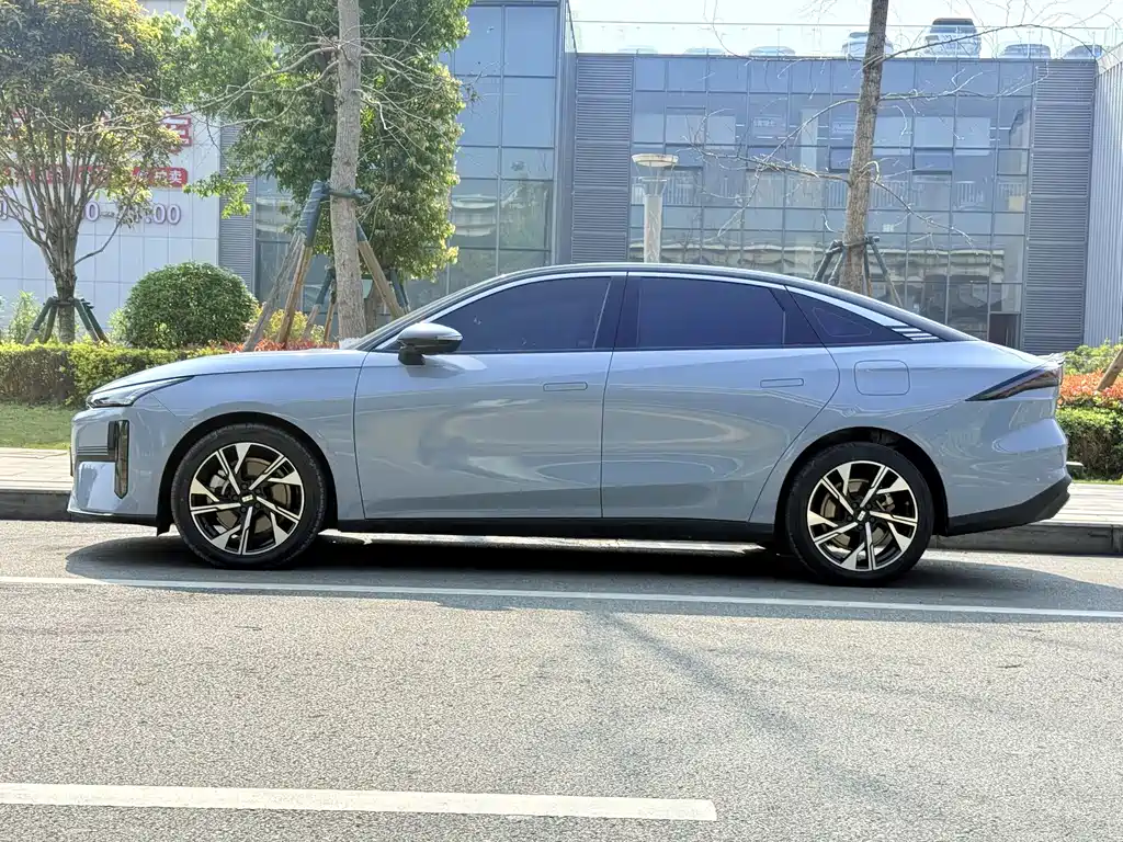 GEELY GALAXY GALAXY L6