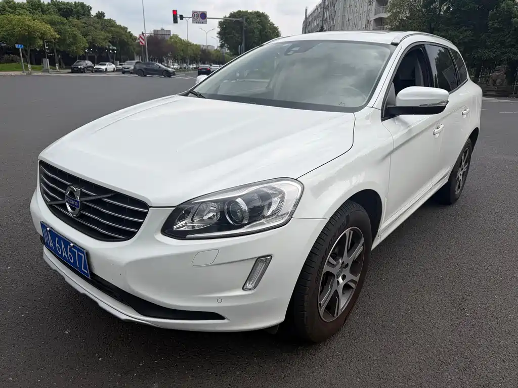 Volvo XC60 (Import)