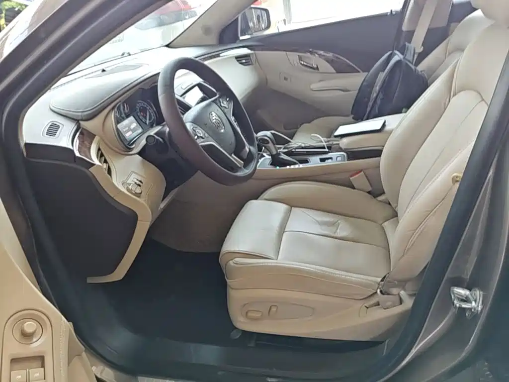 Buick LaCrosse — миниатюра 15