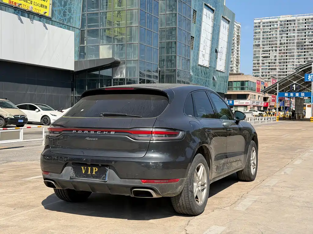 Porsche Macan — миниатюра 9