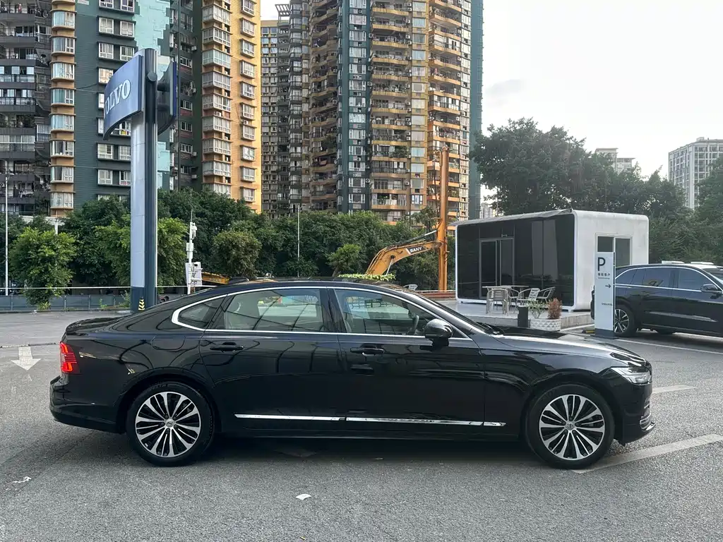 Volvo S90 — миниатюра 4