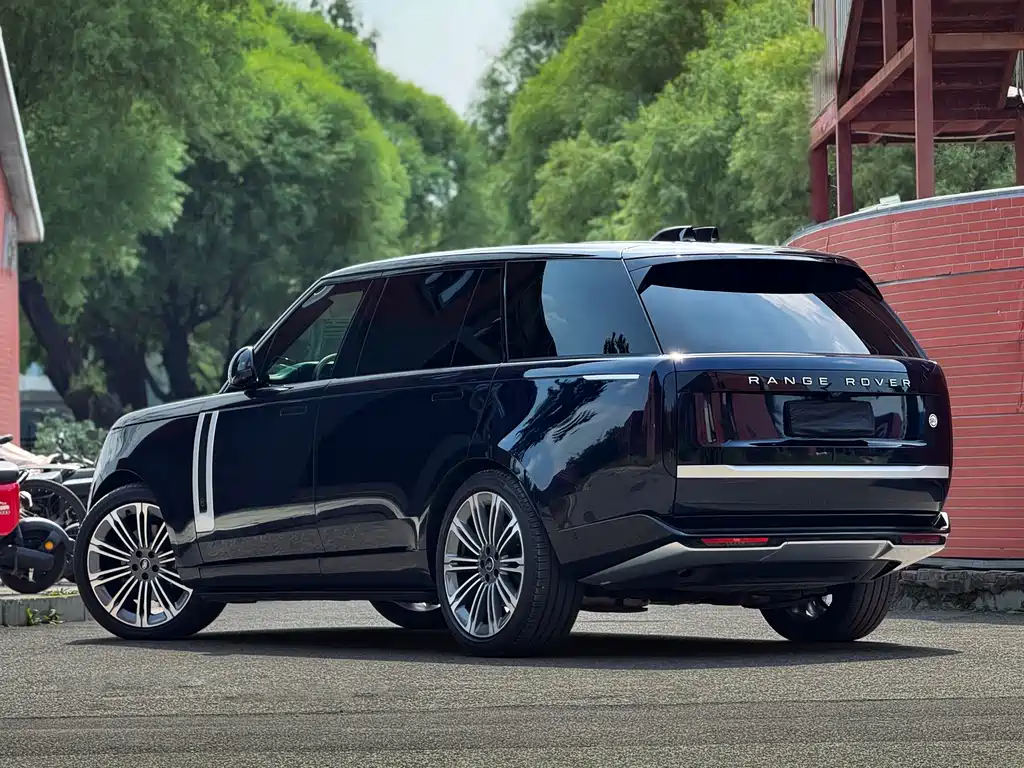 Land Rover Range Rover — миниатюра 16