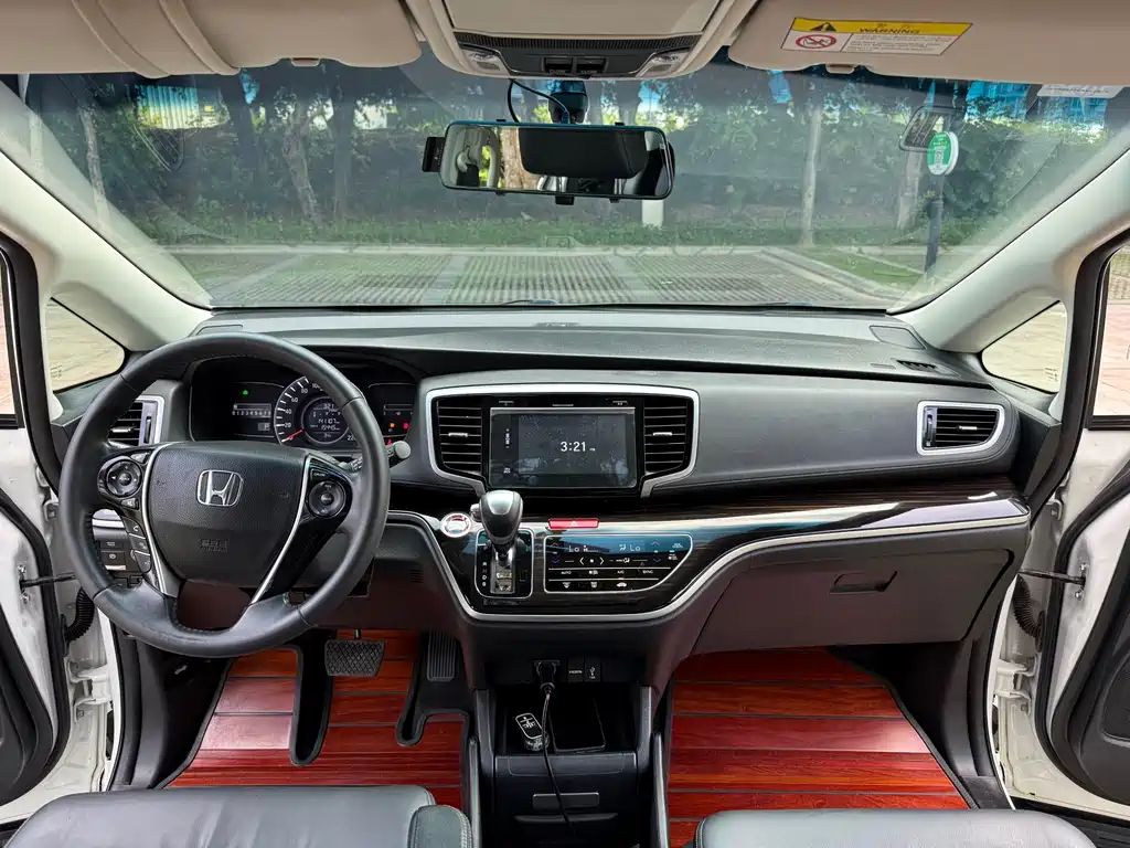 Honda Odyssey — миниатюра 9