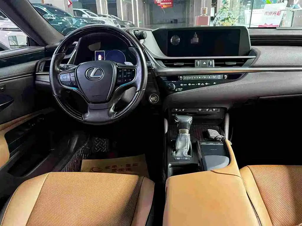 Lexus ES — миниатюра 3