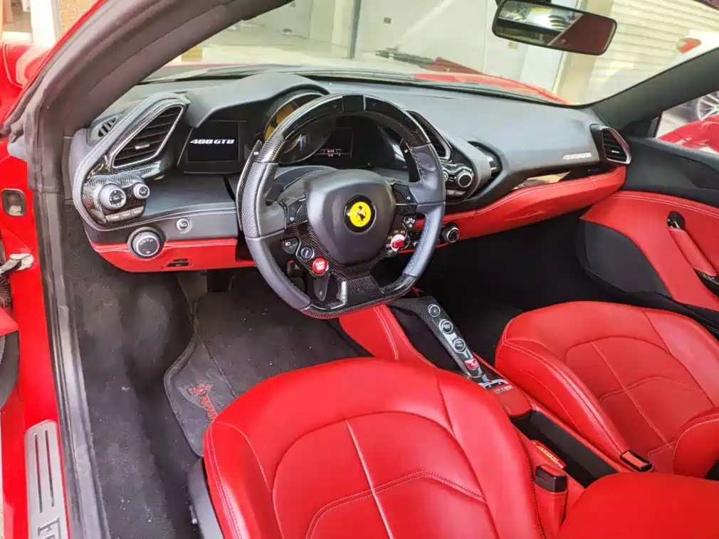 Ferrari 488 — миниатюра 11