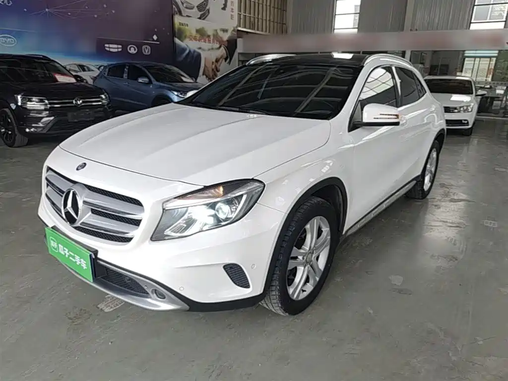 Mercedes-Benz GLA 2016