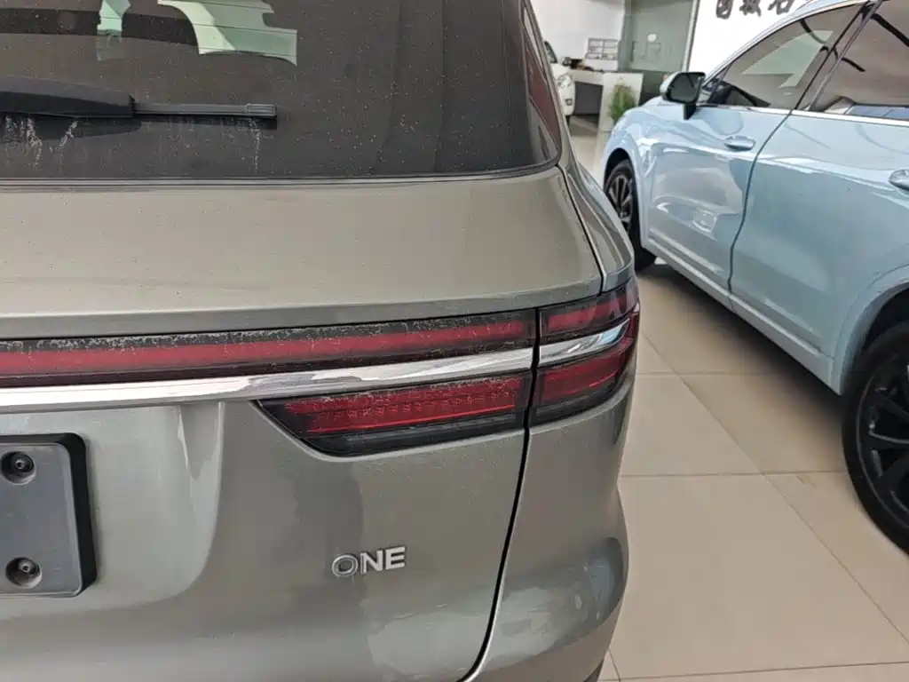 Li Auto Li ONE — миниатюра 8