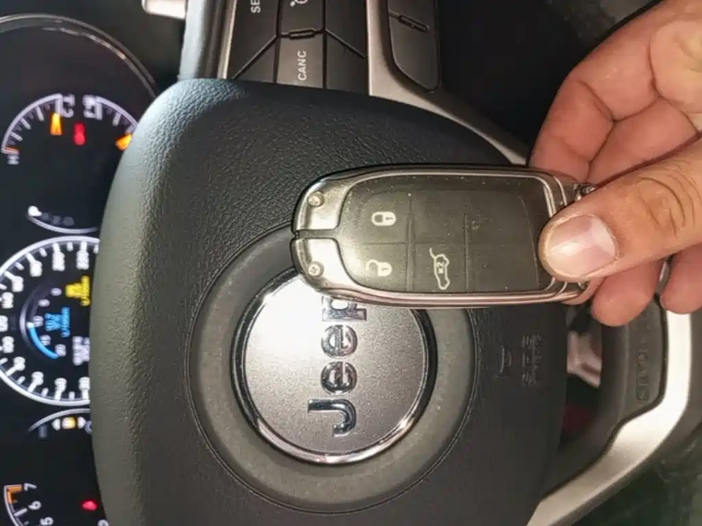 Jeep Grand Cherokee (Import) — миниатюра 9