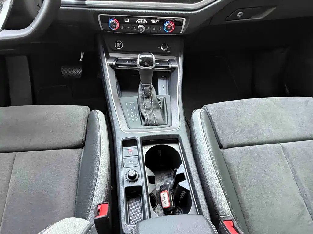 Audi Q3 — миниатюра 12
