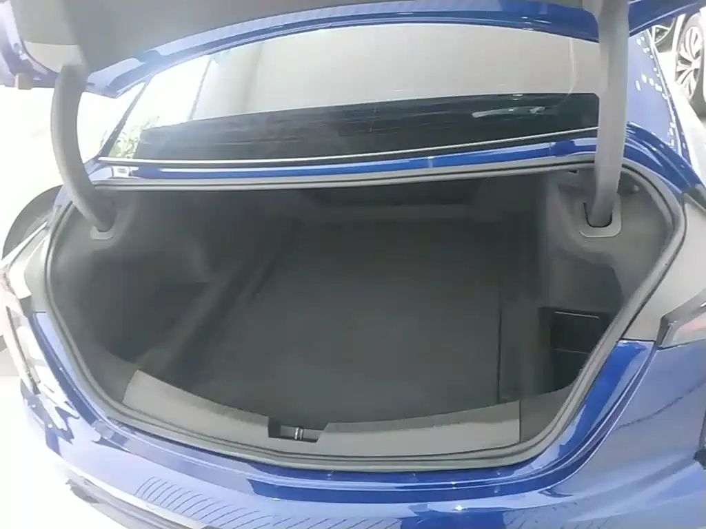 Cadillac CT5 — миниатюра 19