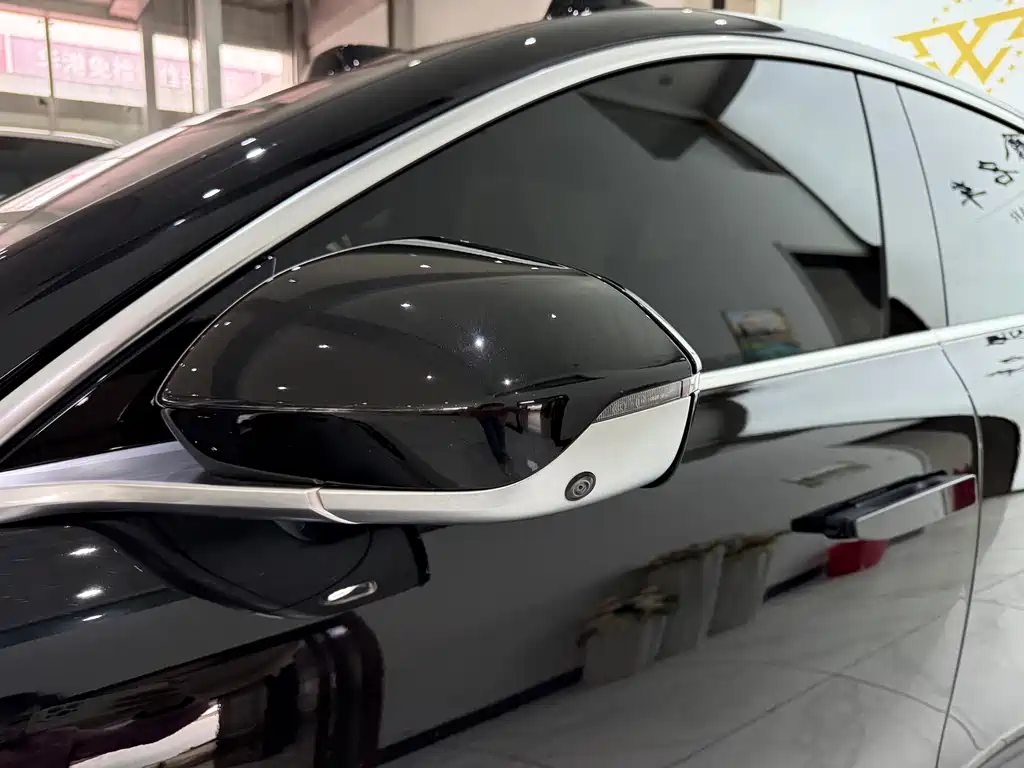NIO ET5T — миниатюра 4