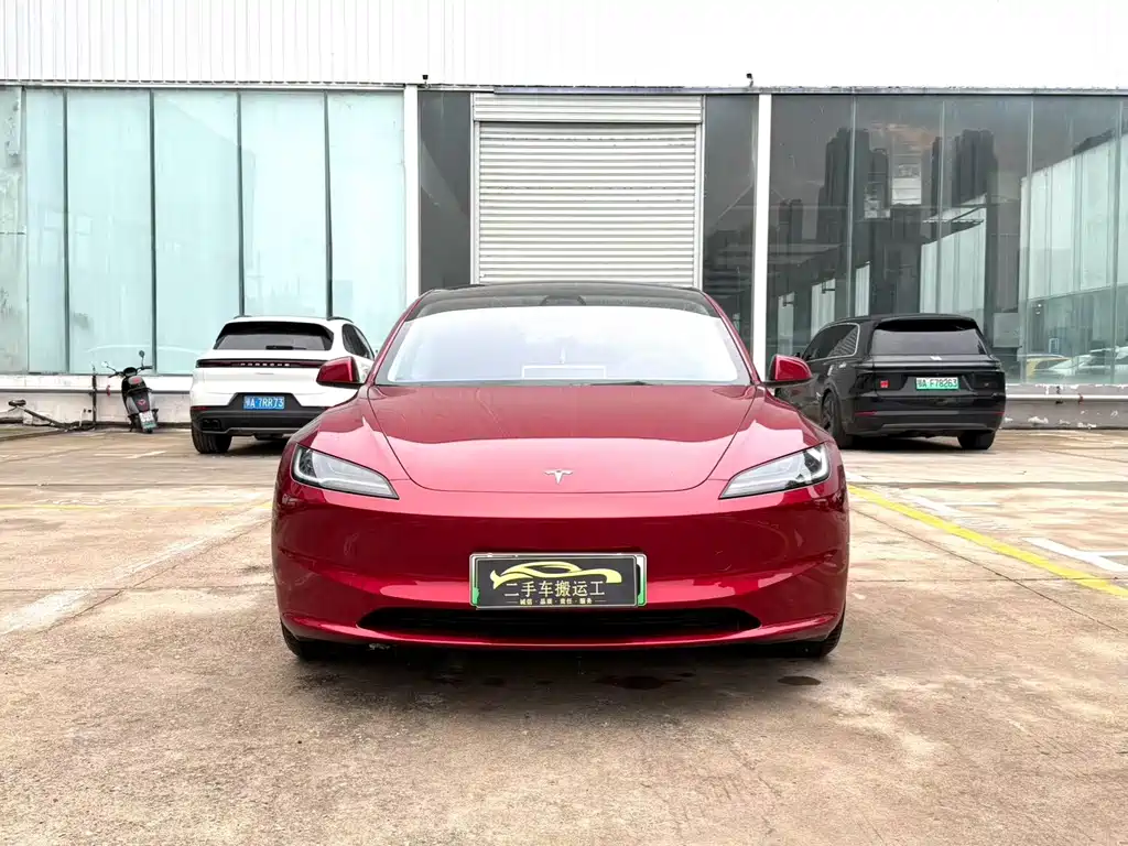 Tesla Model 3 — фотографии объявления, Фото 3
