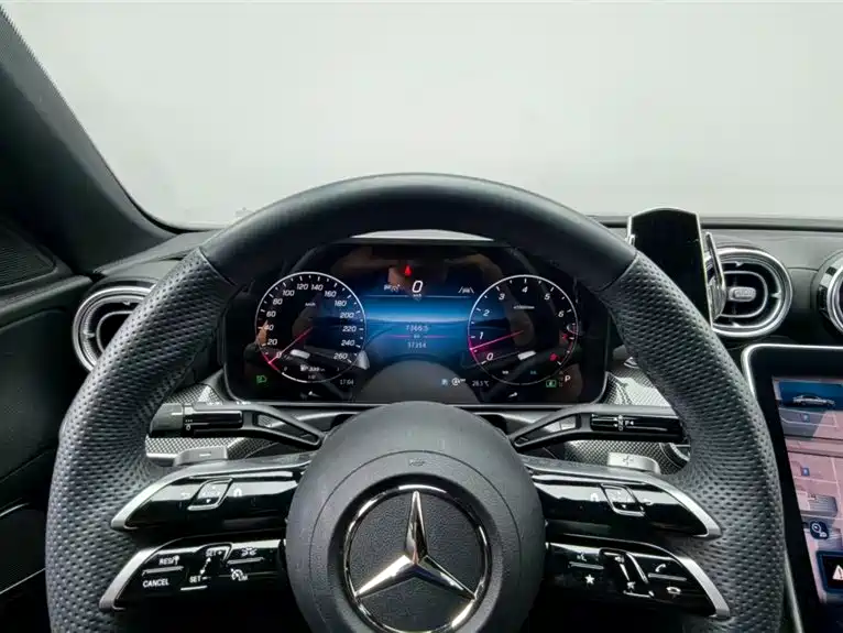 Mercedes-Benz C-Class — миниатюра 14