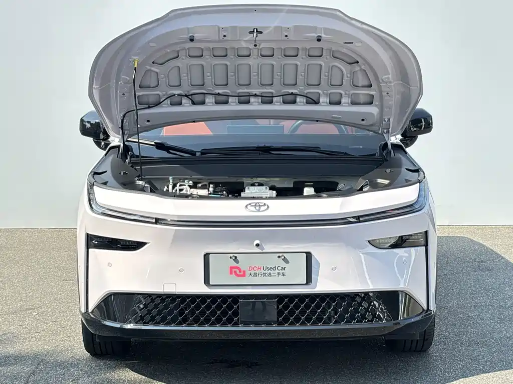 Toyota bZ3X — миниатюра 7
