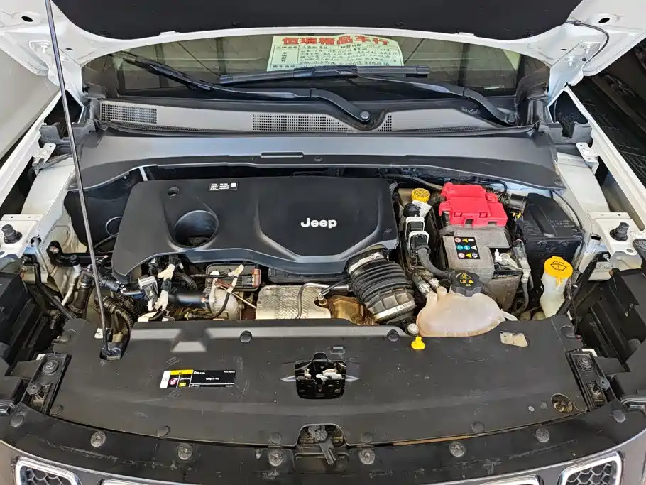 Jeep Compass — миниатюра 10
