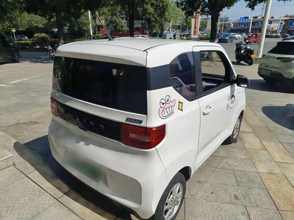 Wuling MINIEV — миниатюра 7