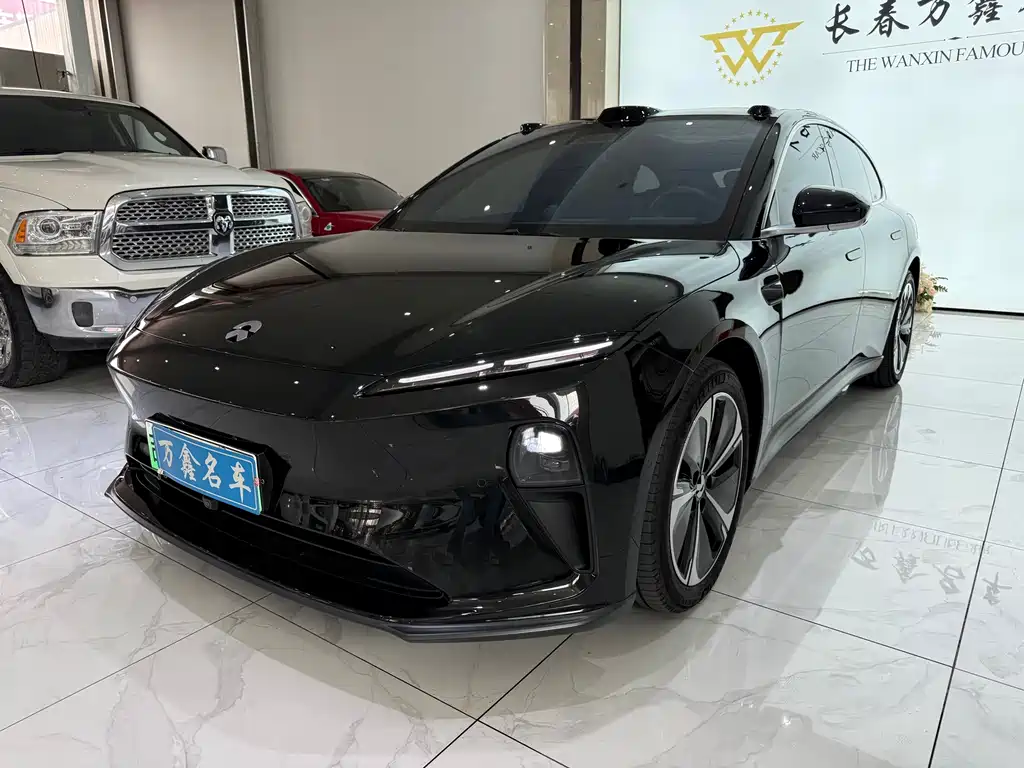 NIO ET5T