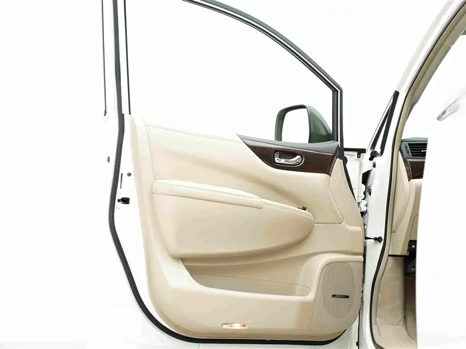 Nissan Quest — миниатюра 17