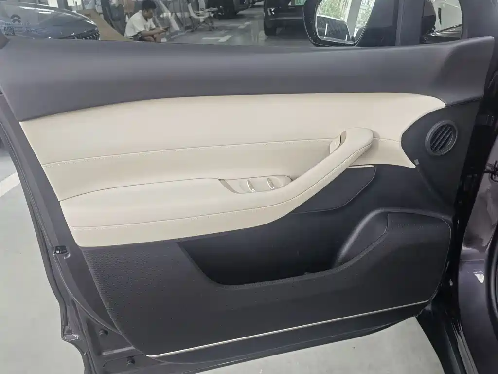 NIO ES6 — миниатюра 8