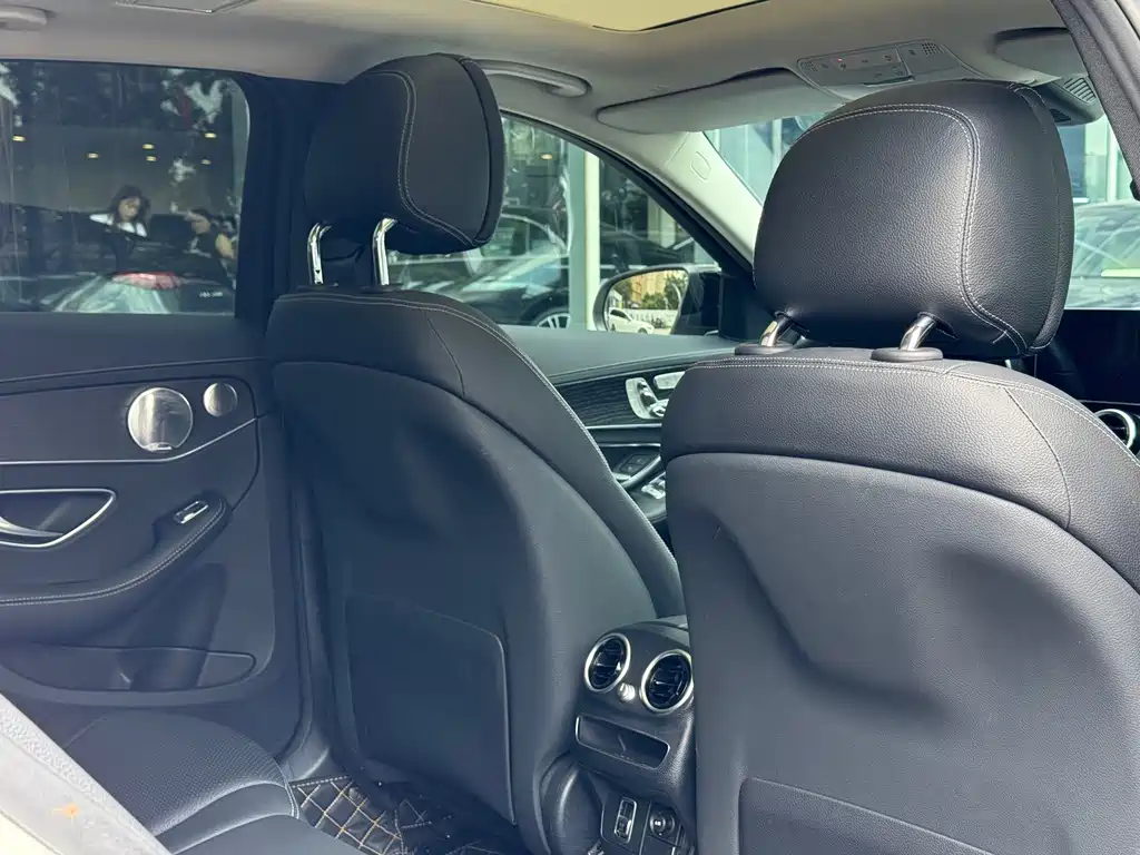 Mercedes-Benz C-Class — миниатюра 24