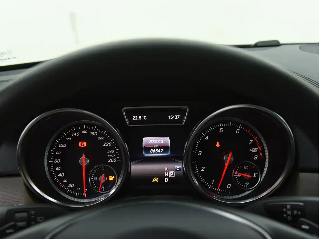 Mercedes-Benz GLE (Import) — миниатюра 16