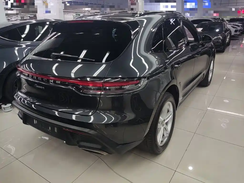 Porsche Macan — миниатюра 7