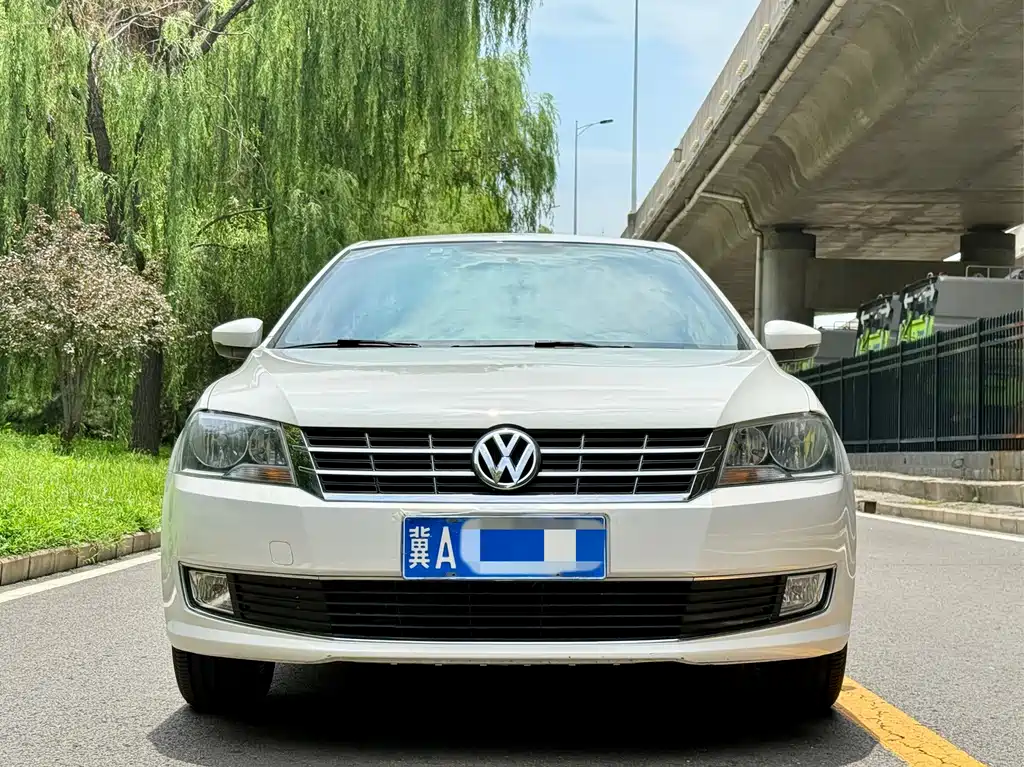 Volkswagen Lavida — миниатюра 5
