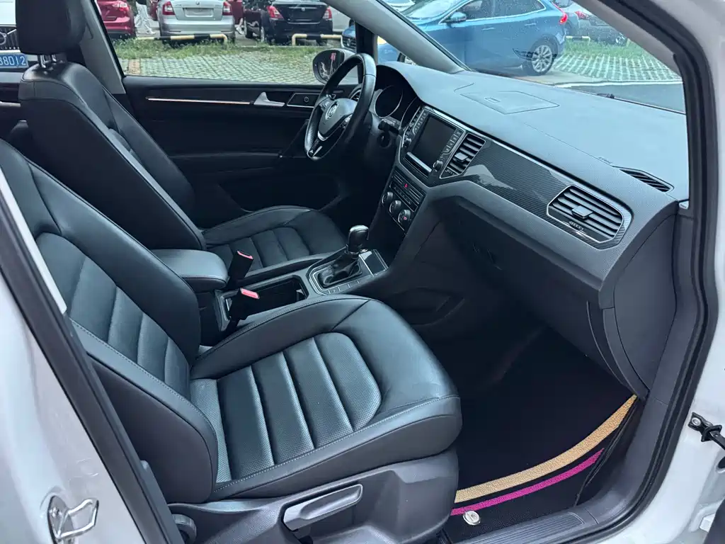 Volkswagen Golf Sportsvan — миниатюра 14