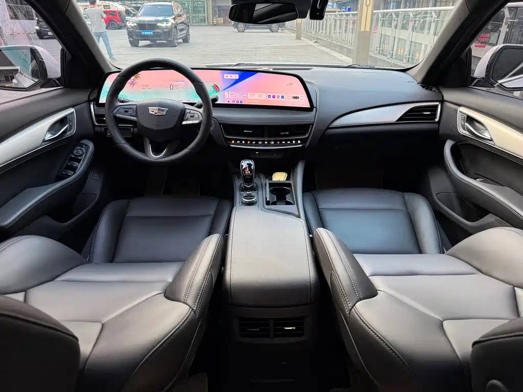 Cadillac CT5 — миниатюра 17