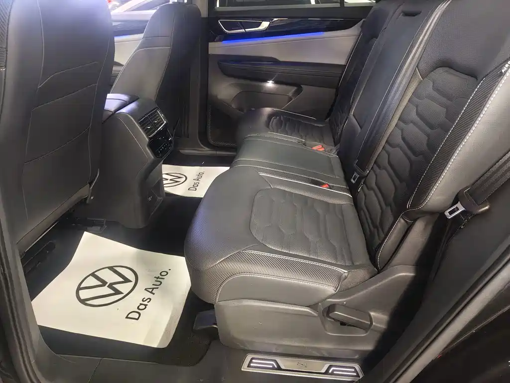 Volkswagen Teramont — миниатюра 4