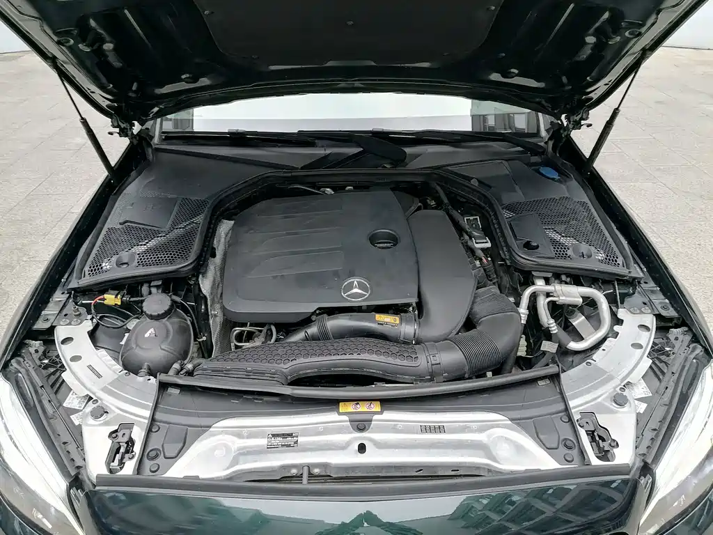 Mercedes-Benz C-Class — миниатюра 21
