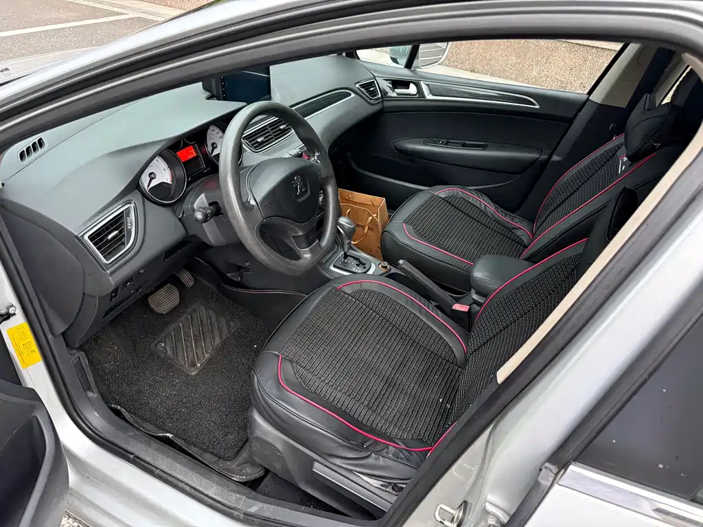 Peugeot 308 — миниатюра 7