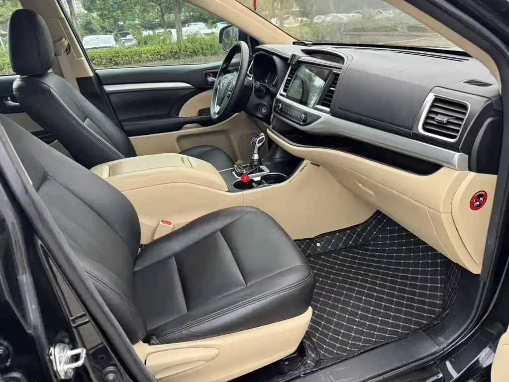 Toyota Highlander — миниатюра 16
