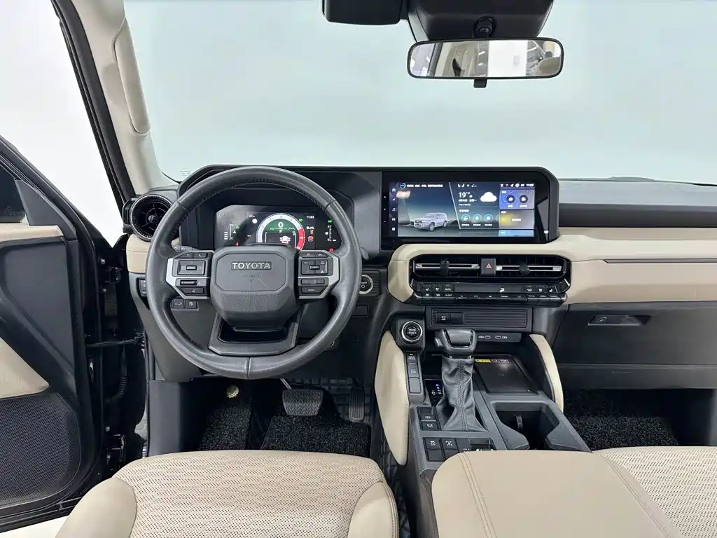Toyota Prado — миниатюра 12