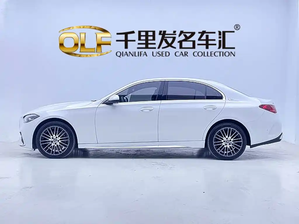 Mercedes-Benz C-Class — миниатюра 6