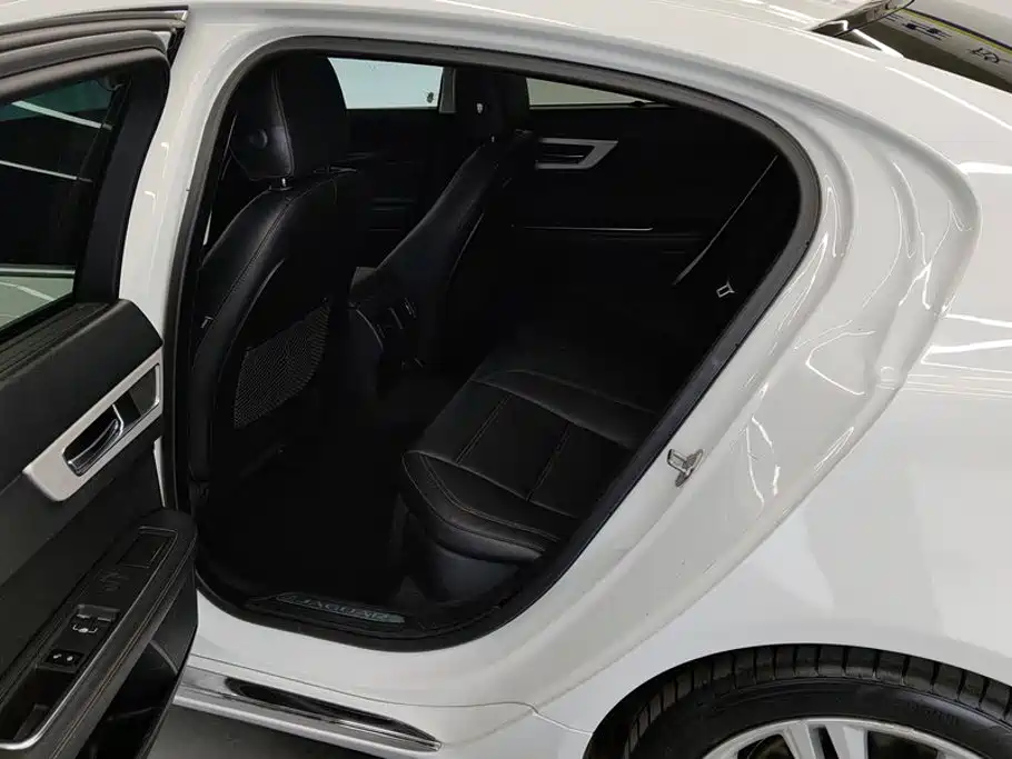 Jaguar XEL — миниатюра 11