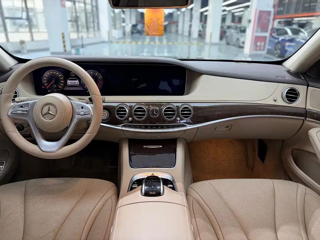 Mercedes-Benz S-Class — миниатюра 7