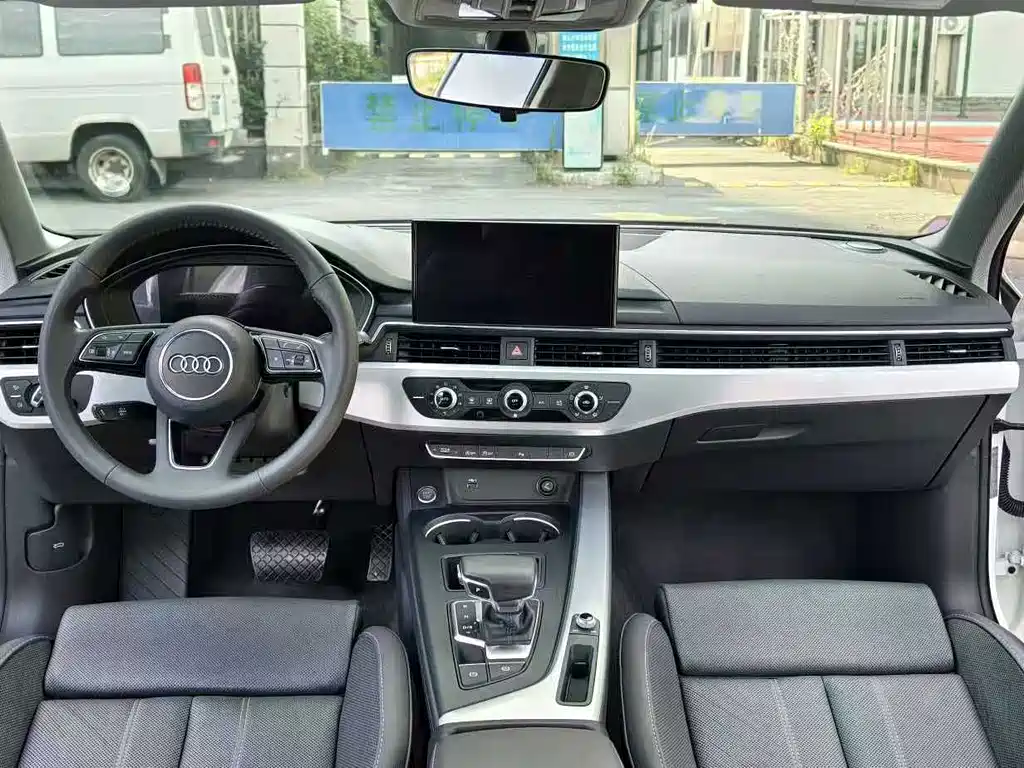 Audi A4L — миниатюра 12