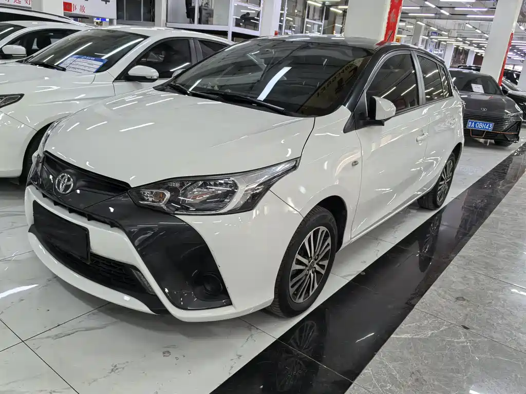 Toyota Yaris L 2020