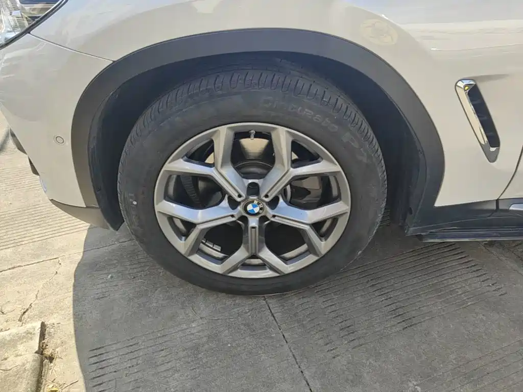 BMW X3 — миниатюра 23