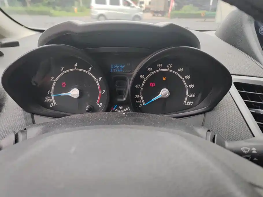 Ford Fiesta — миниатюра 14